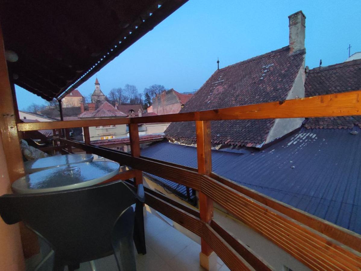 Scarlette Hotel Brasov Luaran gambar