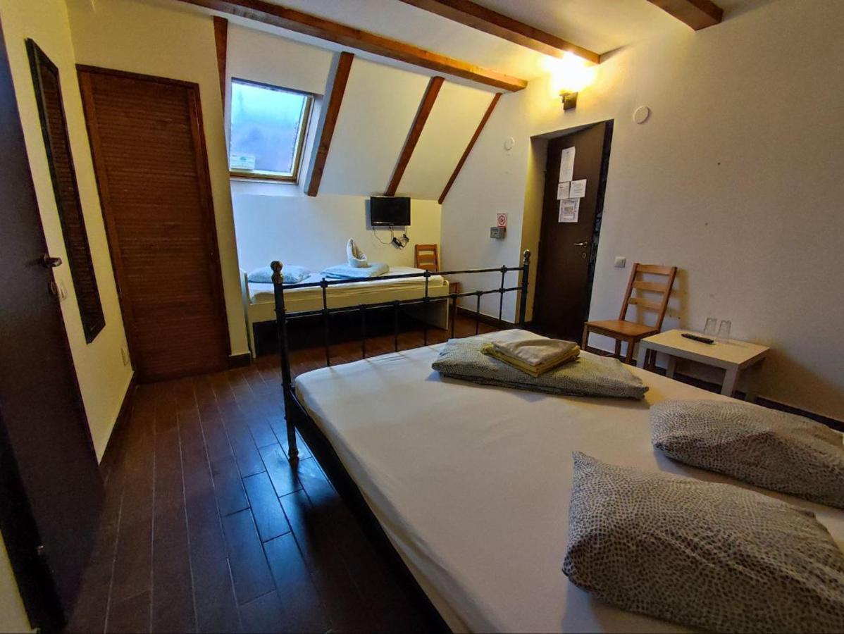 Scarlette Hotel Brasov Luaran gambar